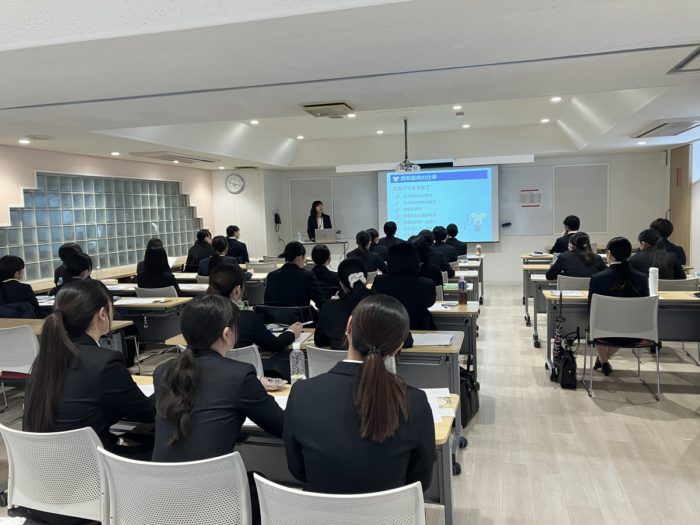 2/21札幌医療秘書福祉専門学校「調剤薬局合同企業説明会」に参加いたしました