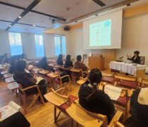 2/20 桑園幼稚園にて保護者向け講演会を開催いたしました