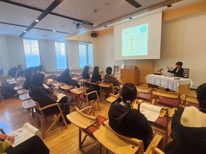 2/20 桑園幼稚園にて保護者向け講演会を開催いたしました