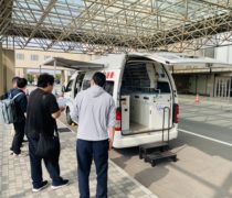 9/5「第８回北海道PhDLS in 函館」会場にて“ナカジマ薬局 災害救援車”を展示いたしました